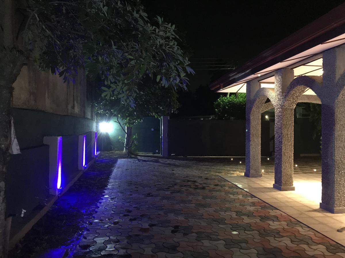 Villaflorence Kadawatha エクステリア 写真